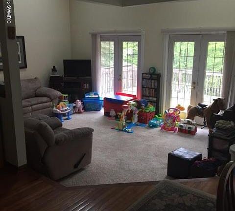 3rd image of 2241 Filonow Dr