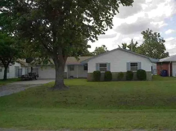 402 Breckinridge Rd, Enid, OK 73701