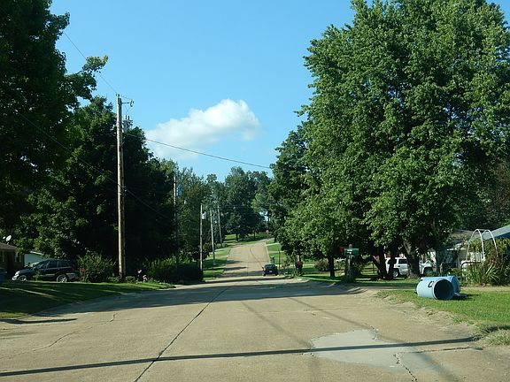 5th image of 2526 Clearmont Ln