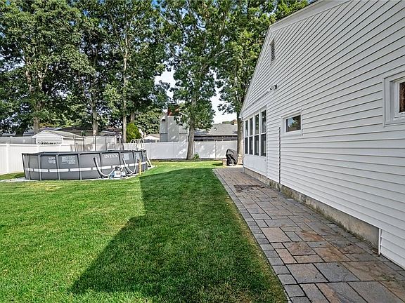 3rd image of 20 Walnut St
