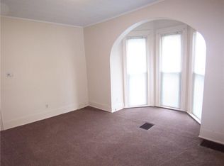 18 Chestnut St, Batavia, NY 14020
