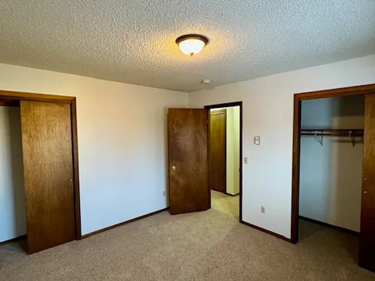 1605 W Koch St — Photo 29