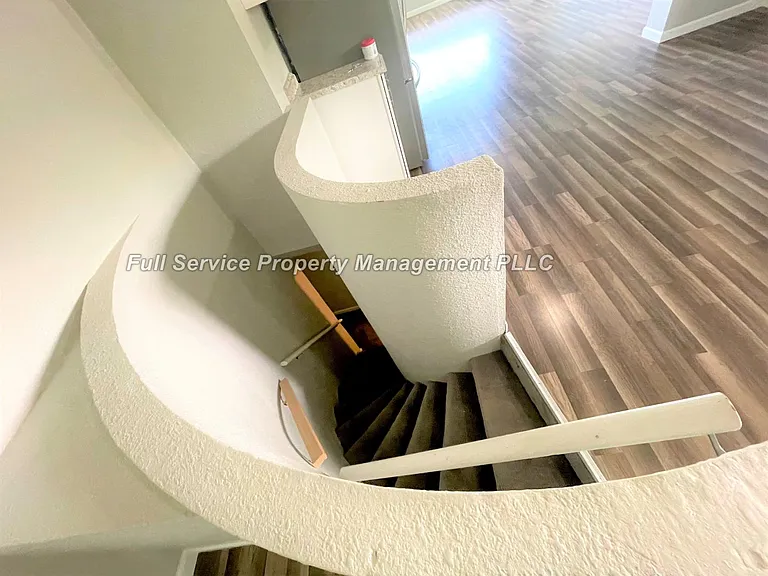 602 S 20th Pl — Photo 17