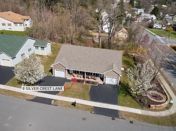 8 Silver Crest Ln #8, Greenfield, MA 01301