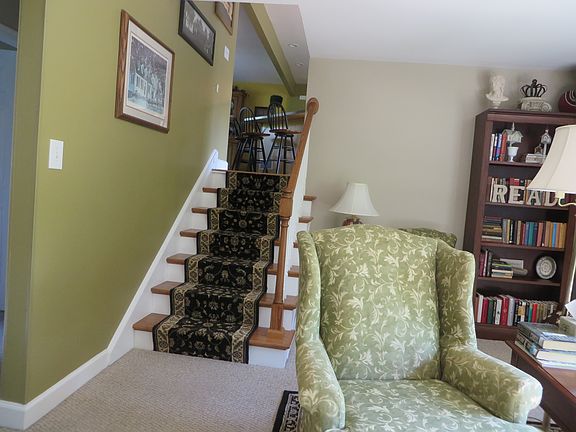 3rd image of 10501 Riverdale Dr SE
