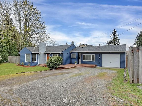 3rd image of 1019 Fir St SE