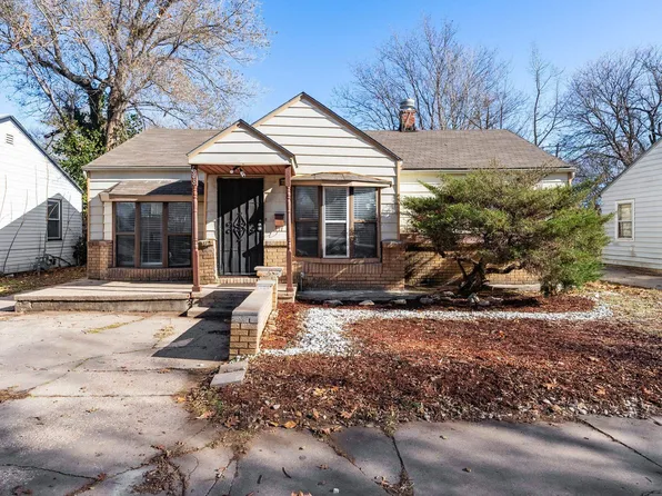 1948 N Grove Ave, Wichita, KS 67214