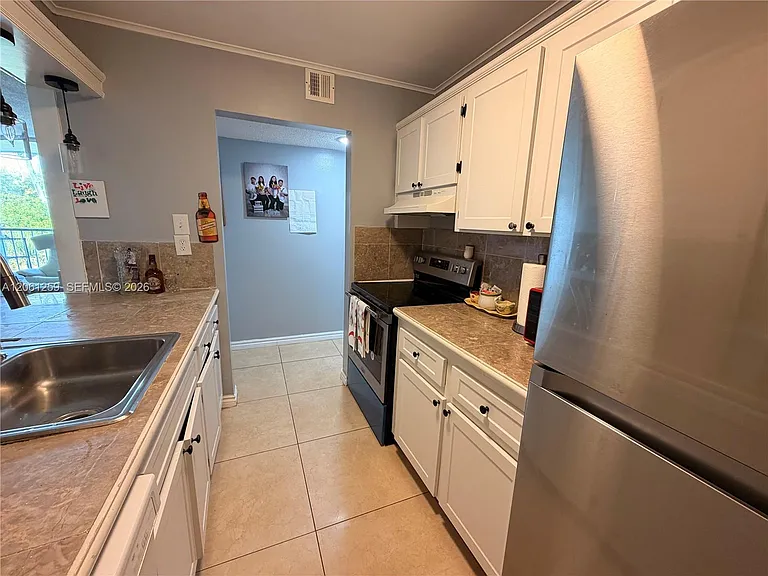 16518 NE 26th Ave #403 — Photo 11