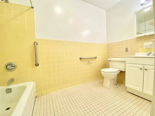 Rented by Zjama Realty Corp | media 11