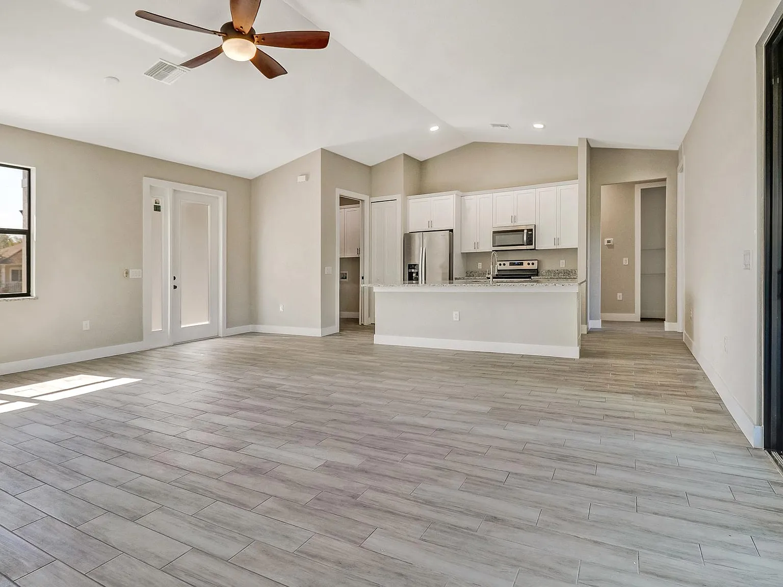 10621 Landau Ln — Photo 4
