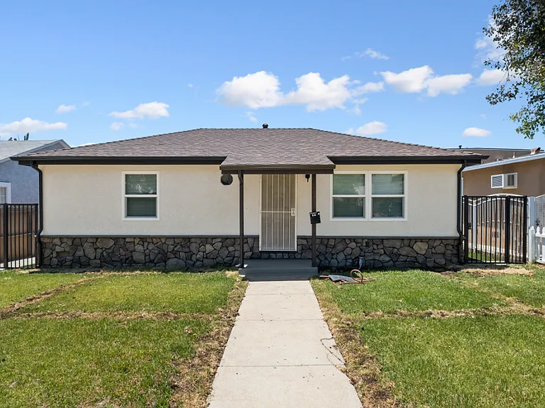 7913 Milton Ave — Photo 1