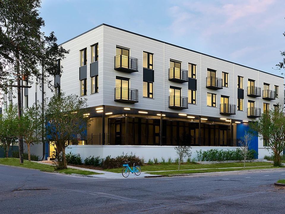1st image of 3100 Banks St #207