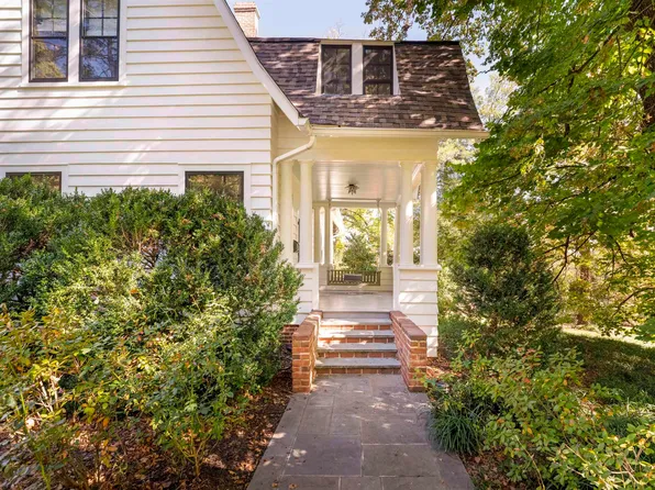 1535 Dairy Rd, Charlottesville, VA 22903