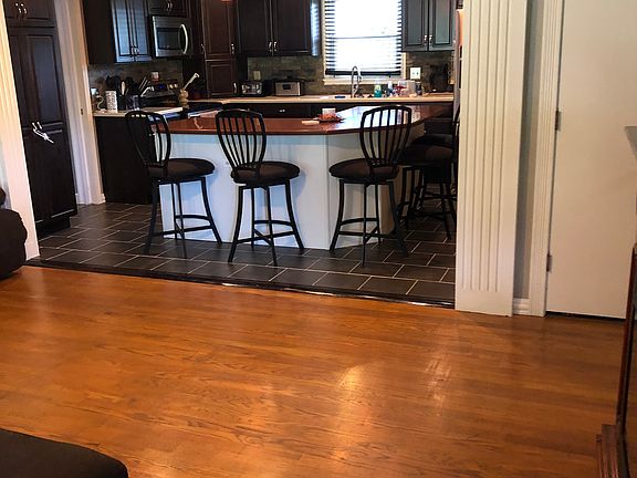 5th image of 104 South St