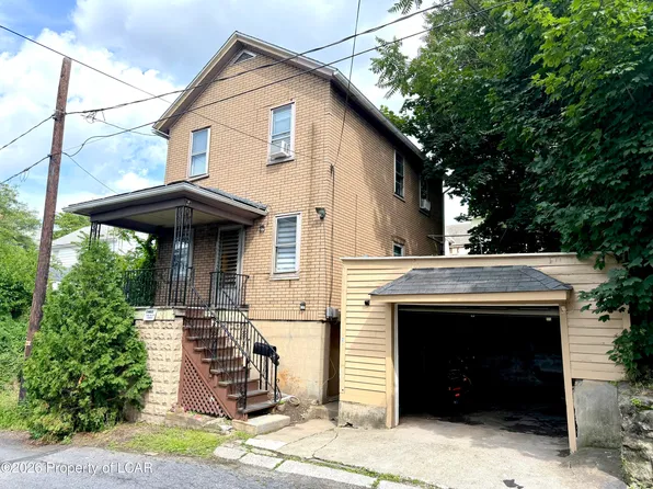 910 Prospect Rear Ave, Scranton, PA 18505