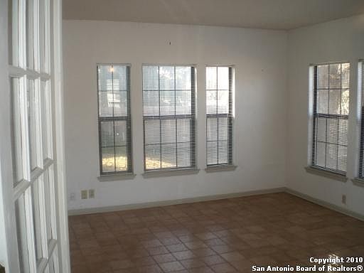 5th image of 3235 Heather Hill Dr