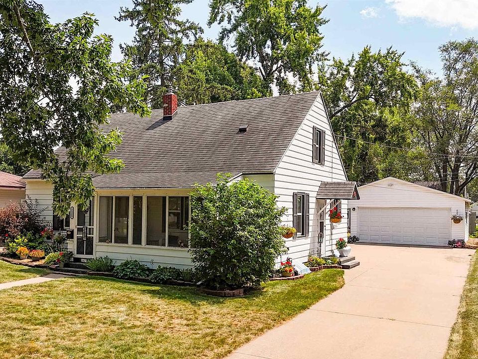 1st image of 2425 SIMONIS STREET