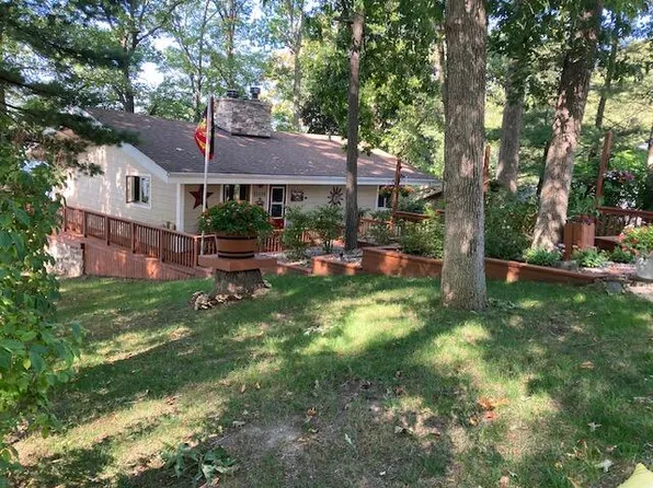 11434 Letches Ln, Delton, MI 49046