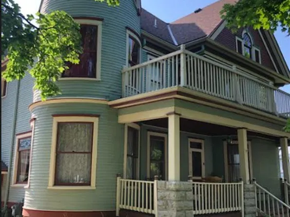 103 S Franklin St, Shawano, WI 54166