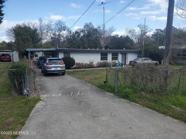 202 BROWNS FISH CAMP Road, Crescent City, FL 32112