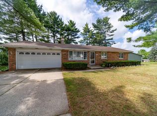 2636 Arrowhead Dr, South Bend, IN 46628