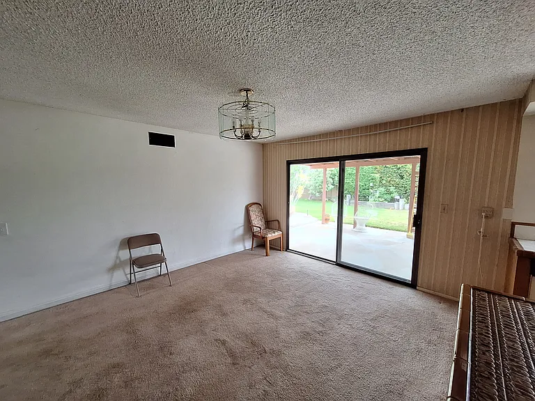 2822 E Alden Pl — Photo 4