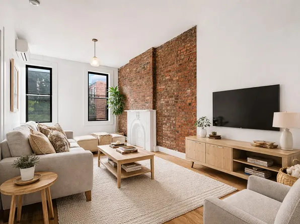 113 Dikeman Street image 1 of 13