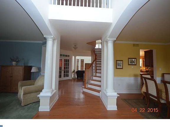 5th image of 504 Bobolink Ct