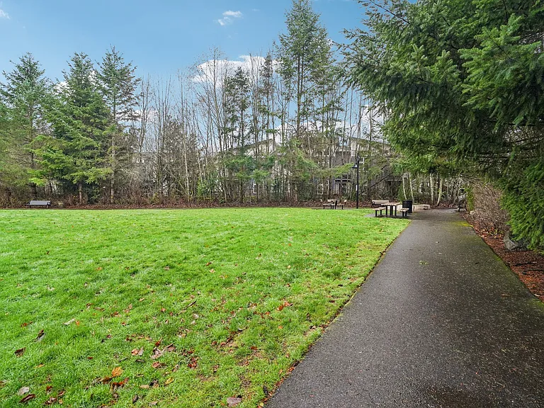 Reunion at Redmond Ridge - An Active Adult Community — Photo 12