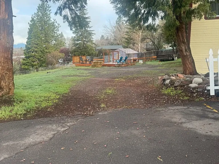 1829 Dawn Ct — Photo 2