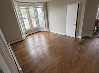 135 Burgess Ave Floor 2, East Providence, RI 02914