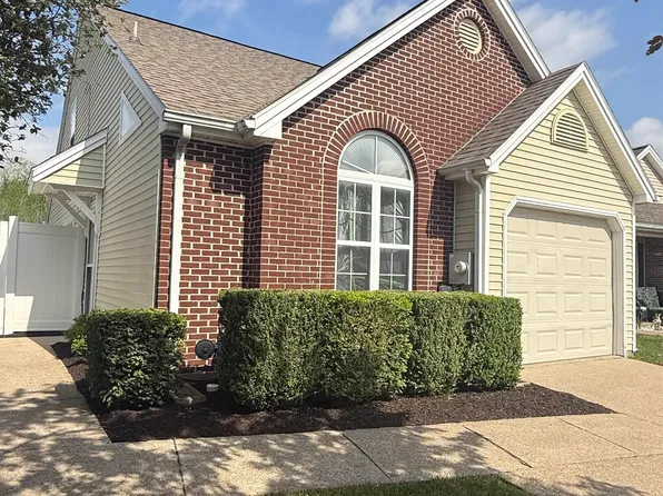 3716 Park Ridge Dr, Evansville, IN 47715