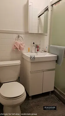 Rented by ZealEstate Group Inc | media 22