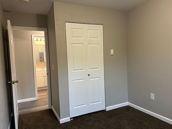 4th image of 1401 Brooke Park Dr APT 1