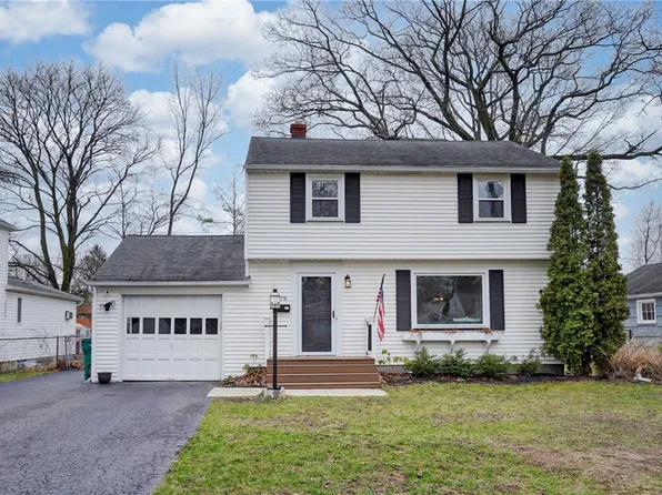 379 Brandon Rd, Rochester, NY 14622
