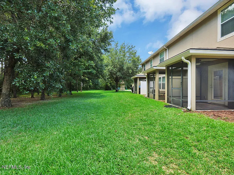 452 Walnut Dr — Photo 31