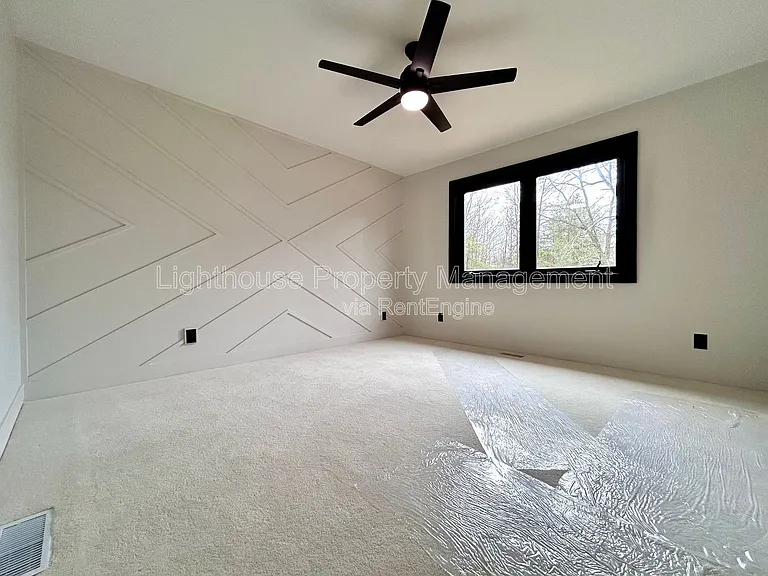 1505 N Green Creek Rd — Photo 36