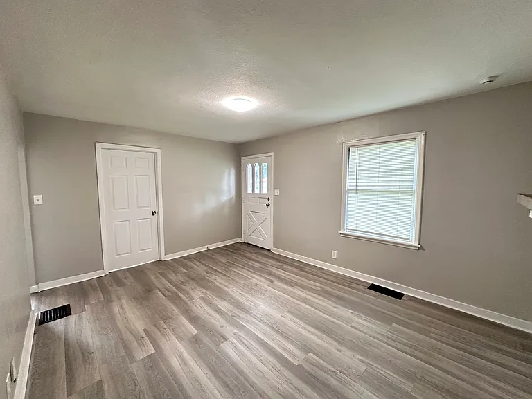 4141 Elliot Ave — Photo 16