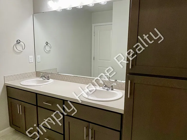 6653 Percy Ln SE — Photo 20