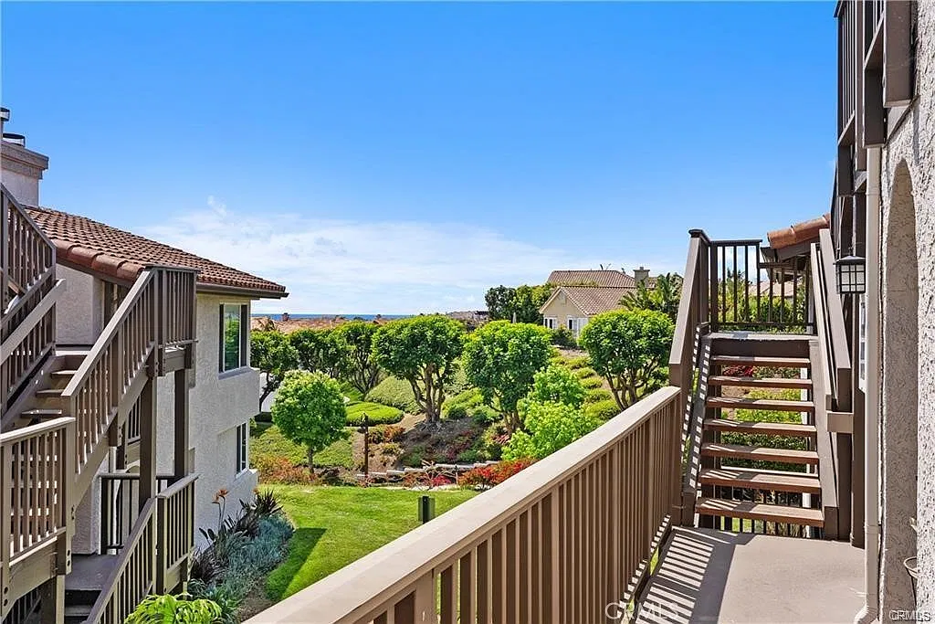 2 bed, 1130 sqft, $3,600 — Photo 2