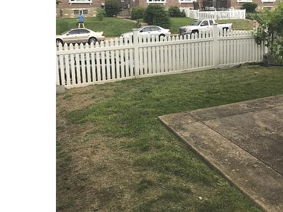 3rd image of 1848 Glendale Ave