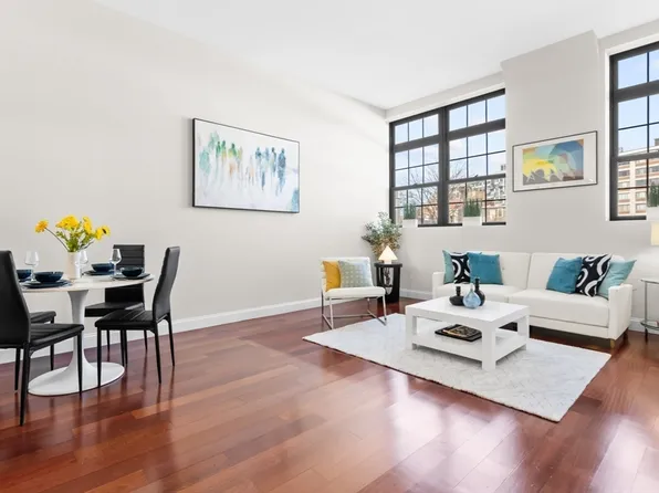150 Cambridge St Unit 203, Cambridge, MA 02141