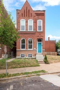 4705 Virginia Ave, Saint Louis, MO, 63111