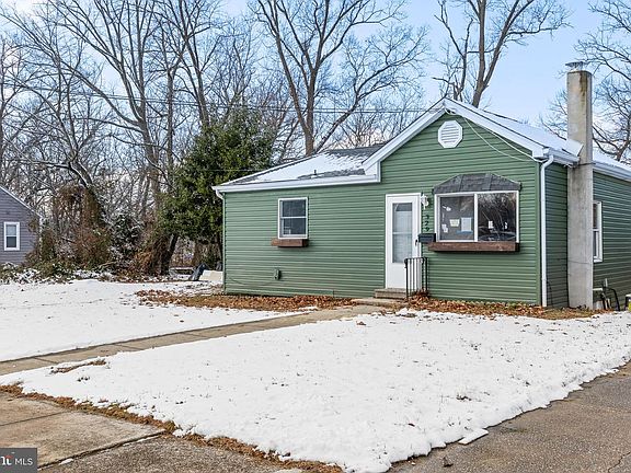 2nd image of 329 Ridge Ave