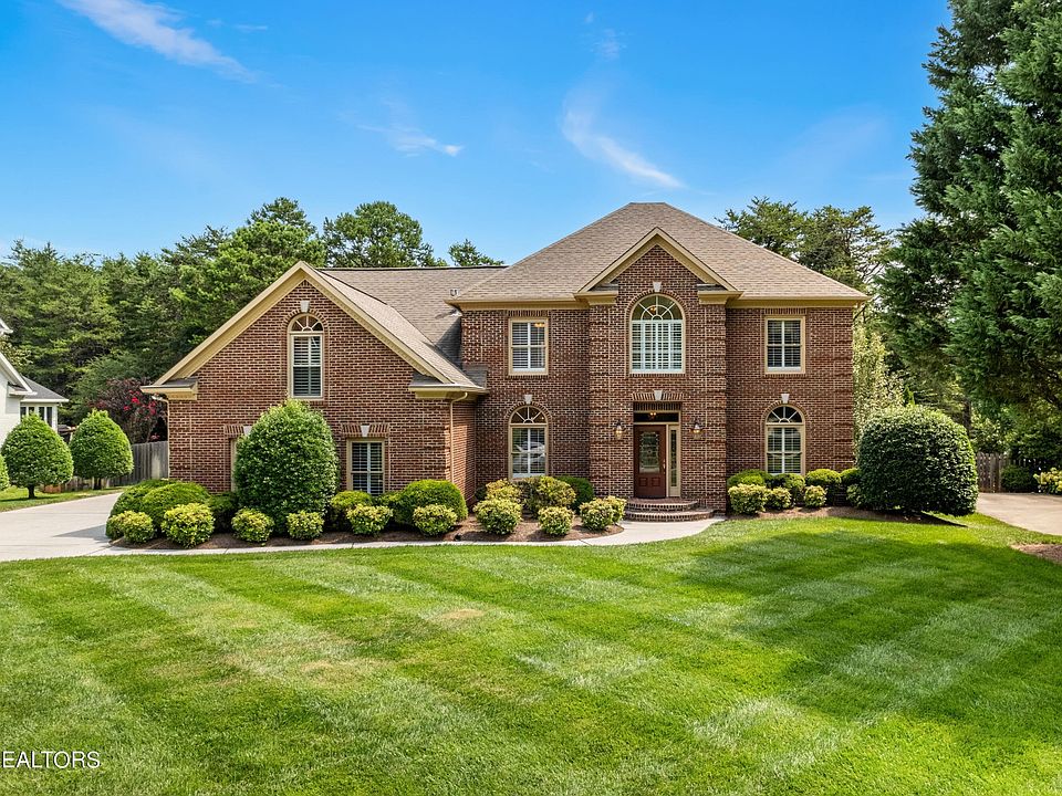 1st image of 1644 Botsford Dr