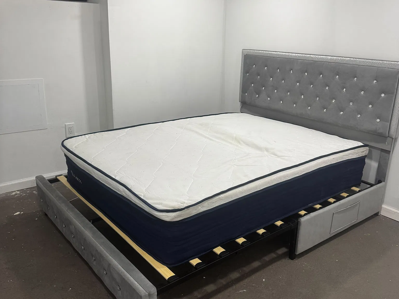 2 bed, $650 — Photo 3