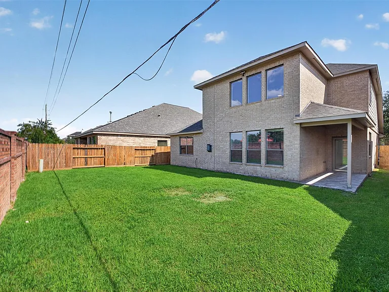 24542 Bella Veneza Dr — Photo 22