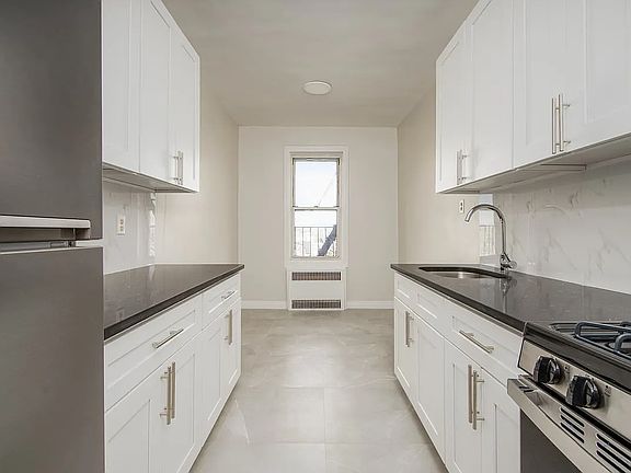 3rd image of 7714 Bay Pkwy #6