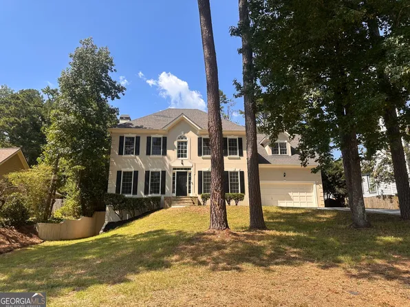 180 Shyrewood Dr, Lawrenceville, GA 30043