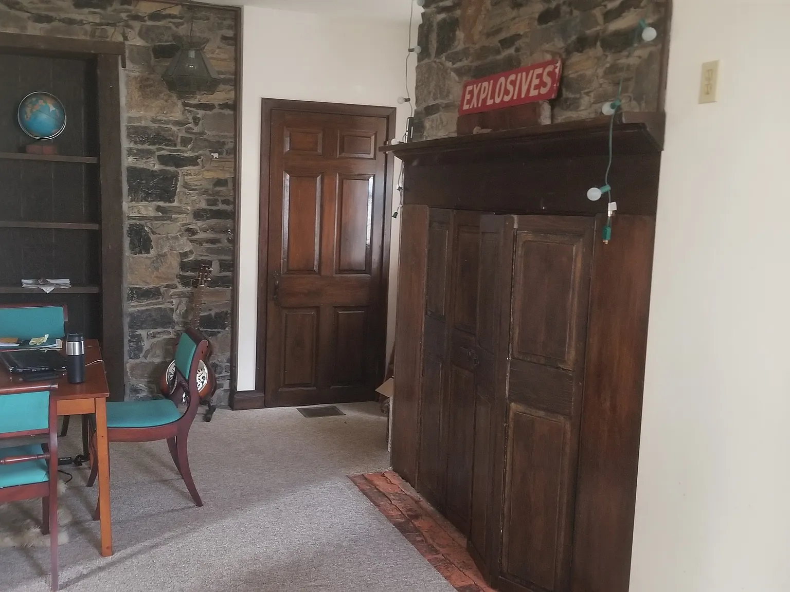 3 bed, $1,595 — Photo 4